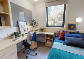 Stylish Private Bedroom at Parker House in Dundee City Centre